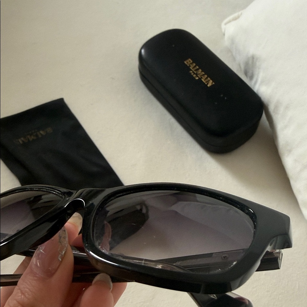 Balmain Black Rectangular Sunglasses With Case An… - image 6